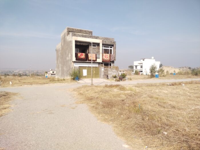 filter: 0; fileterIntensity: 0.0; filterMask: 0; module: a; 
hw-remosaic: 0; 
touch: (-1.0, -1.0); 
modeInfo: ; 
sceneMode: Auto; 
cct_value: 0; 
AI_Scene: (-1, -1); 
aec_lux: 59.7134; 
hist255: 0.0; 
hist252~255: 0.0; 
hist0~15: 0.0;