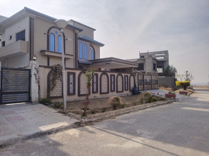 filter: 0; fileterIntensity: 0.0; filterMask: 0; module: a; 
hw-remosaic: 0; 
touch: (-1.0, -1.0); 
modeInfo: ; 
sceneMode: Hdr; 
cct_value: 0; 
AI_Scene: (6, -1); 
aec_lux: 64.842834; 
hist255: 0.0; 
hist252~255: 0.0; 
hist0~15: 0.0;